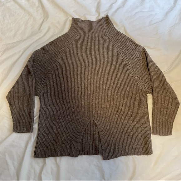 Relaxed fit Mock Neck Sweater - Picture 2 of 4